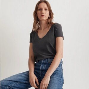 Madewell Softfade Cotton V-Neck Crop Tee